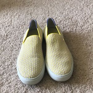 SOLD- Rothy’s sneaker